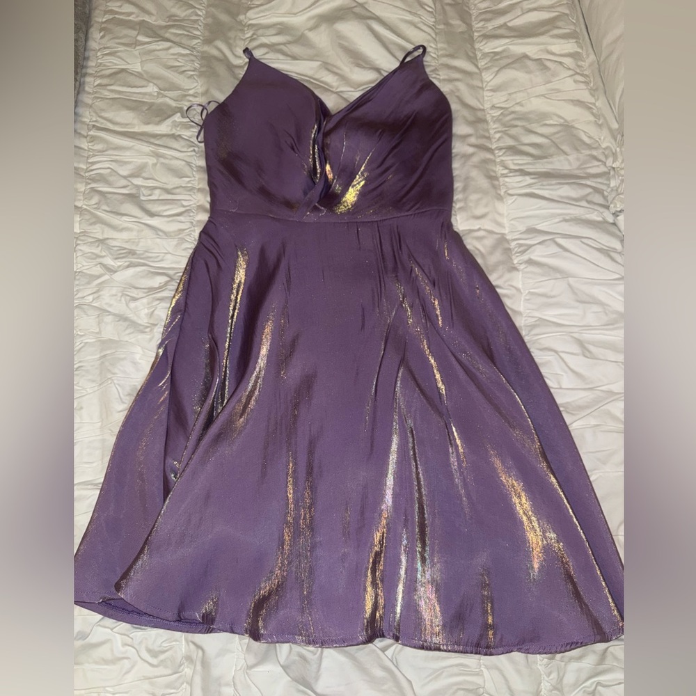 Chic Strapless Purple Dress with Gold Highlights